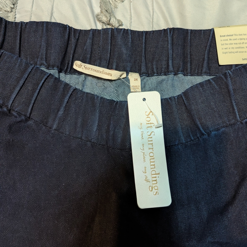 NWT Soft Surroundings Women's Dark Blue jeans - Picture 2 of 6